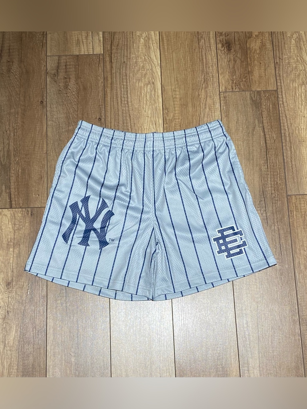 Eric Emanuel EE New York Yankees Pinstripe Mesh Shorts Brand New Mens Size XL